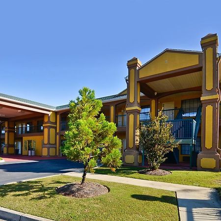 Peach State Inn & Suites Hawkinsville Экстерьер фото