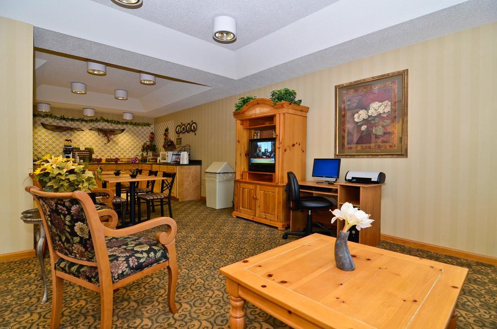 Peach State Inn & Suites Hawkinsville Экстерьер фото