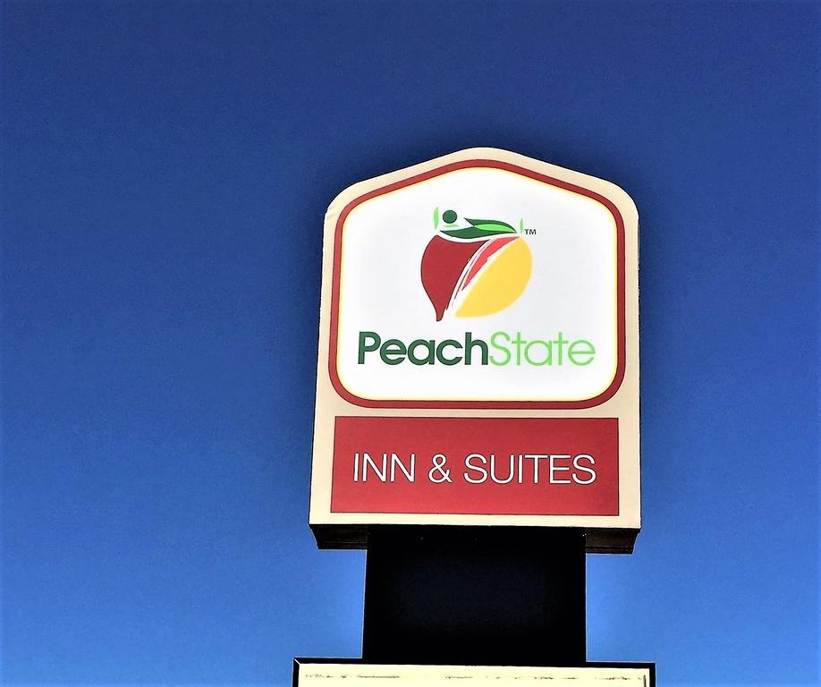 Peach State Inn & Suites Hawkinsville Экстерьер фото